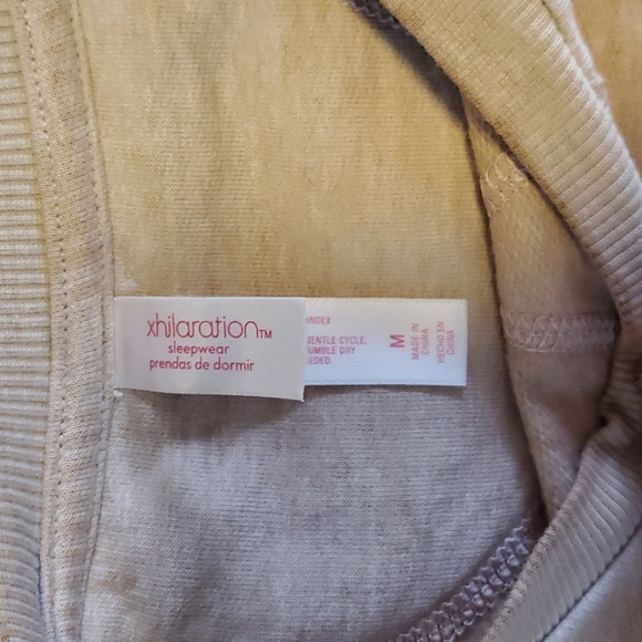 🔥$5 SALE! Xhilaration sweatshirt. Sz M camel colour "❤️ days off" - Picture 3 of 9